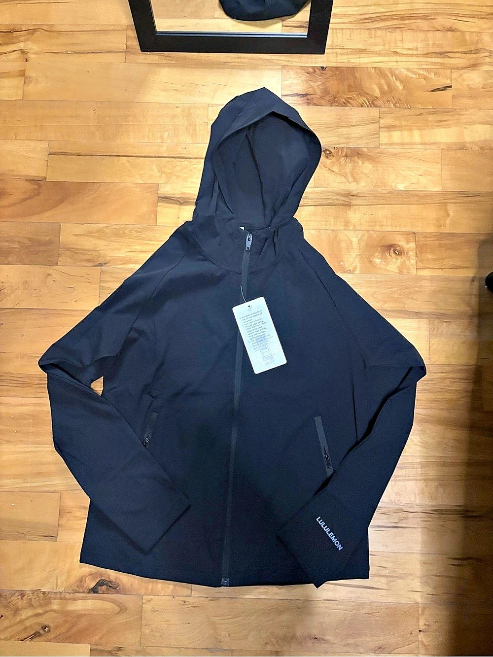 Lululemon windbreaker Jacket men's Black Size 4